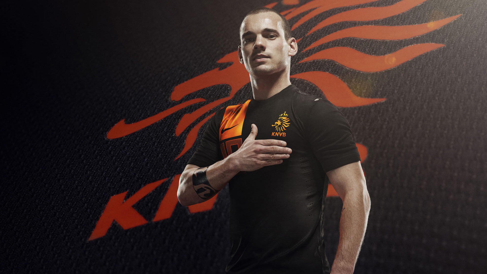 爱游戏体育-足球赛场上的激情对决，谁将脱颖而出？，足球激动