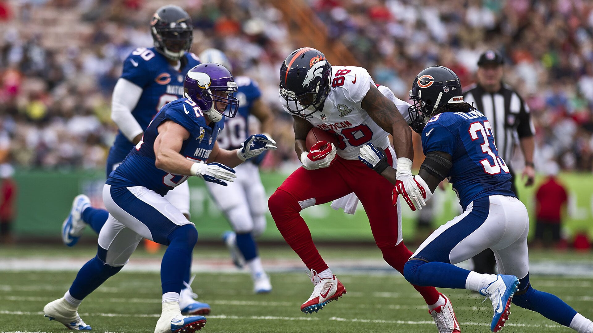 足球赛场上的激情对决,谁将脱颖而出?,足球激动