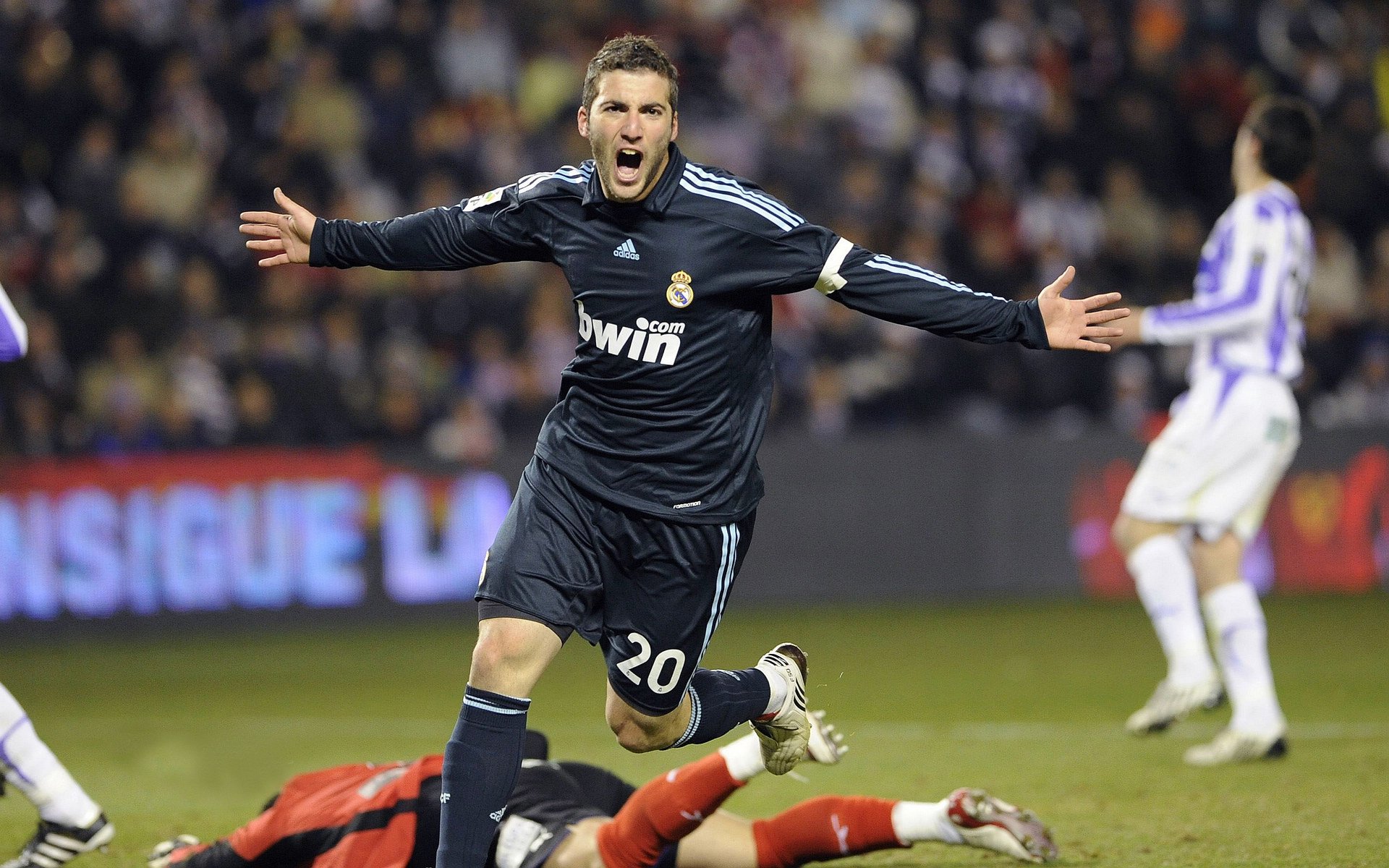 全球直播：用高清直播感受每一次疾驰，全球直播下载